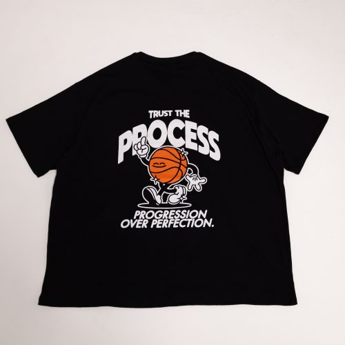 OVERZIED BOXY TEE TRUST THE PROCESS