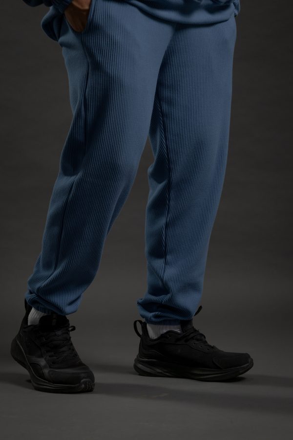 JOGGER CON RELIEVE ARTMOTION