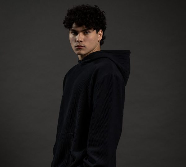 HOODIE CON RELIEVE ARTMOTION